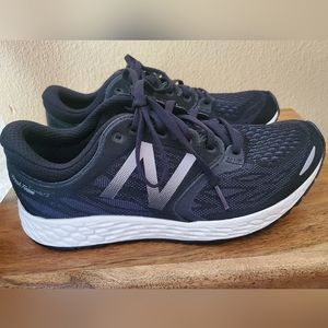 New Balance Women's 10 Black Fresh Foam Zante V3